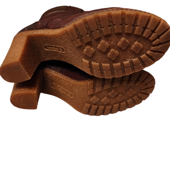 Timberland Women's Tillston Brown Leather Heeled Boots 10 - Picture 9 of 10